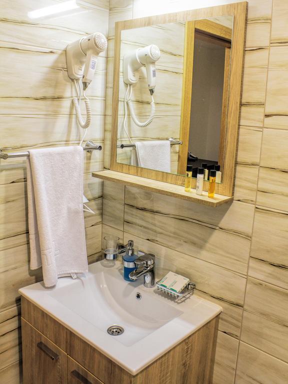 Hotel Dubai Plandiste ภายนอก รูปภาพ