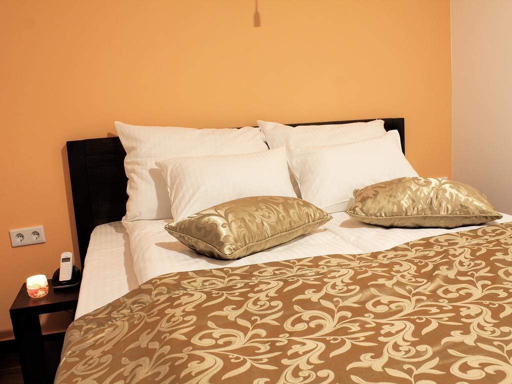 Hotel Dubai Plandiste ภายนอก รูปภาพ