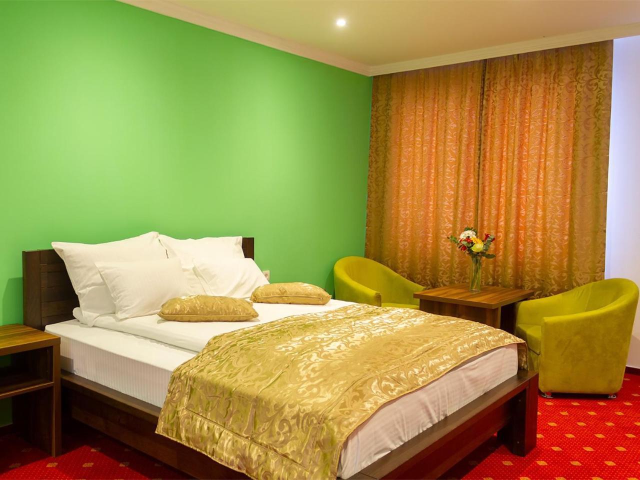 Hotel Dubai Plandiste ภายนอก รูปภาพ